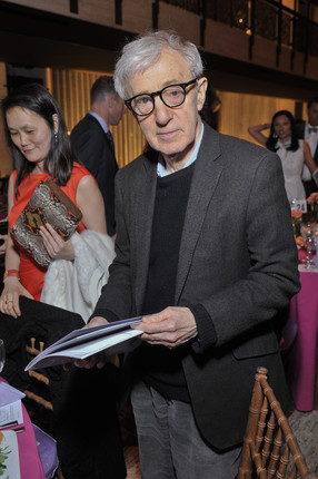 537413afaffd8f73755f2528_woody-allen-barbara-walters