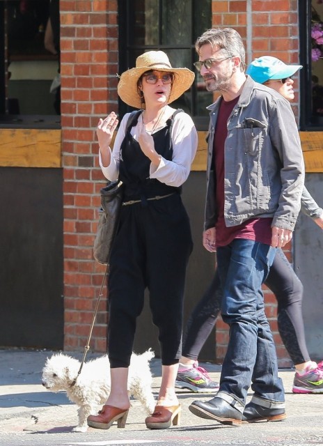 Parker Posey and Marc Maron